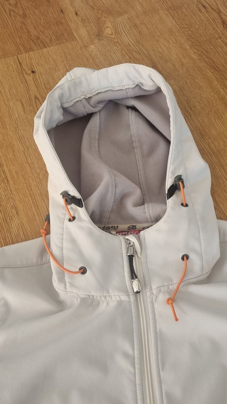 Giacche: Outdoor Damen Softshell Jacke – Usato da Toffen venduto da fan_tv5s 6