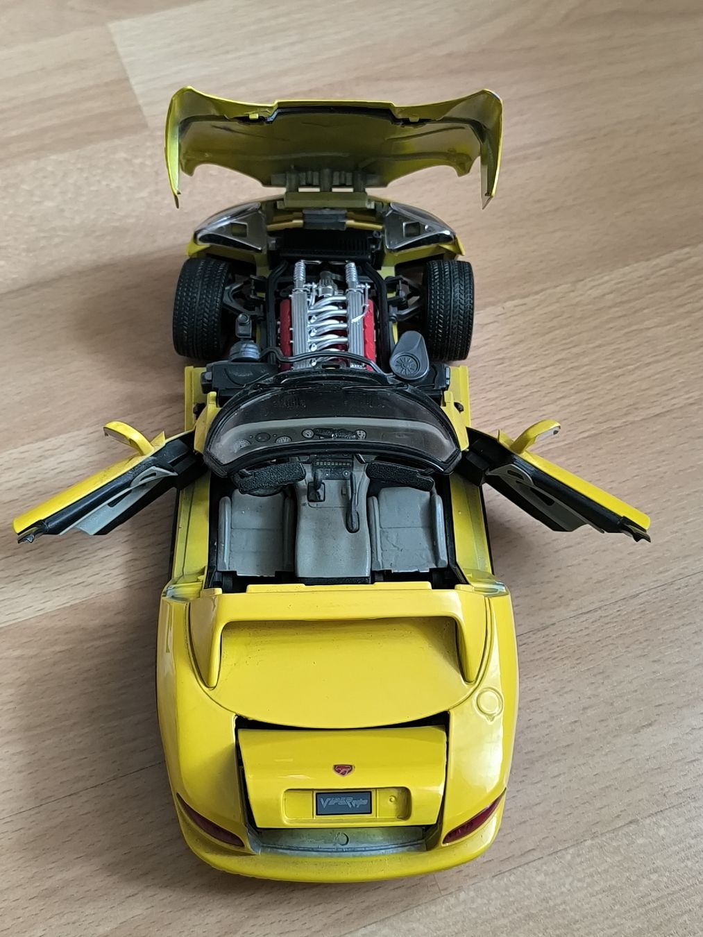Bburago Modellautos: Dodge Viper RT/10 Maßstab 1/18 – Gebraucht aus Oberdiessbach von Zwerg82 3