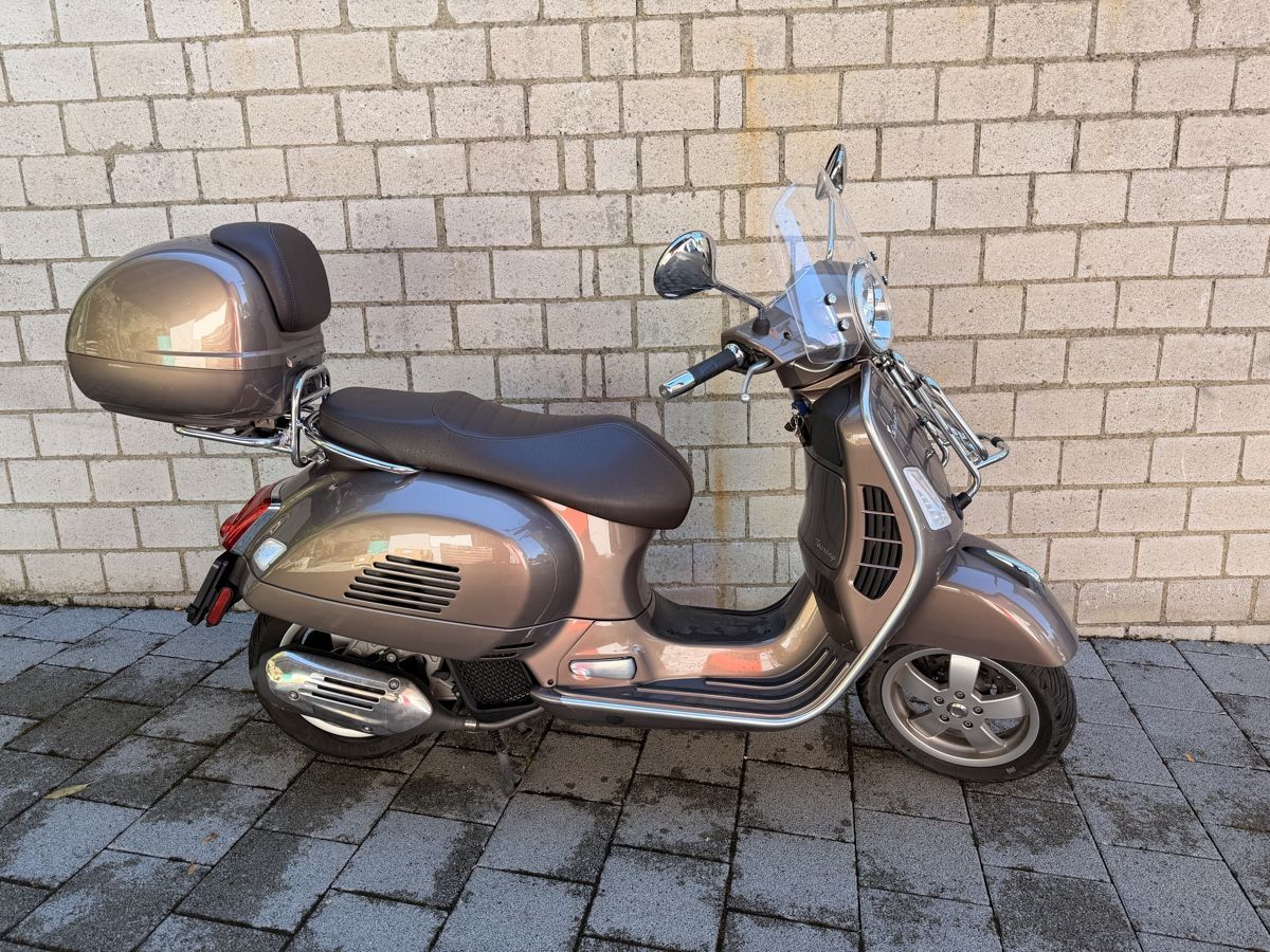 Vespa Scooters: Piaggo Vespa GTS 125 – Gebraucht aus Kirchleerau von kekev 1