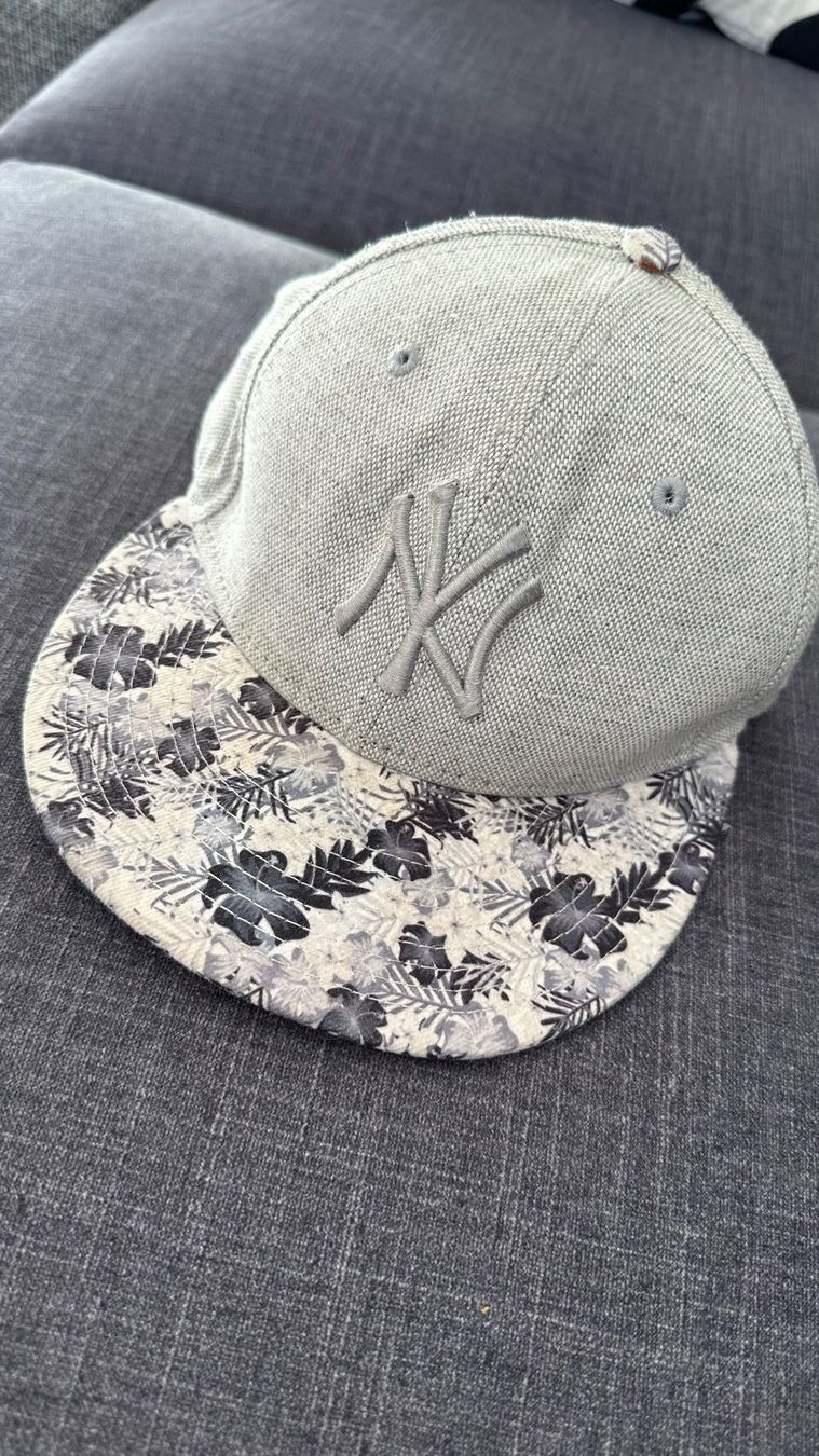 Altro in  Abbigliamento & Accessori: New York Yankees Cap Original – Nuovo (secondo la descrizione) da Urdorf venduto da Tina_a