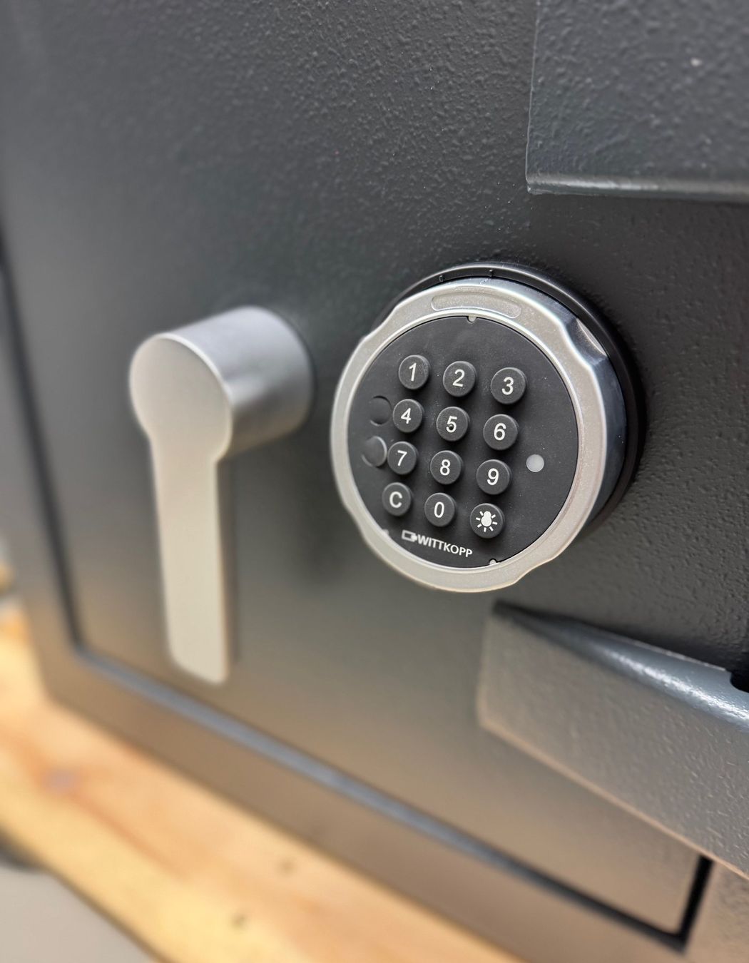 Tresor: Panzerschrank TopTresor EN2 + Feuerschutz – Neu und originalverpackt aus Villmergen von Don-Luca 8