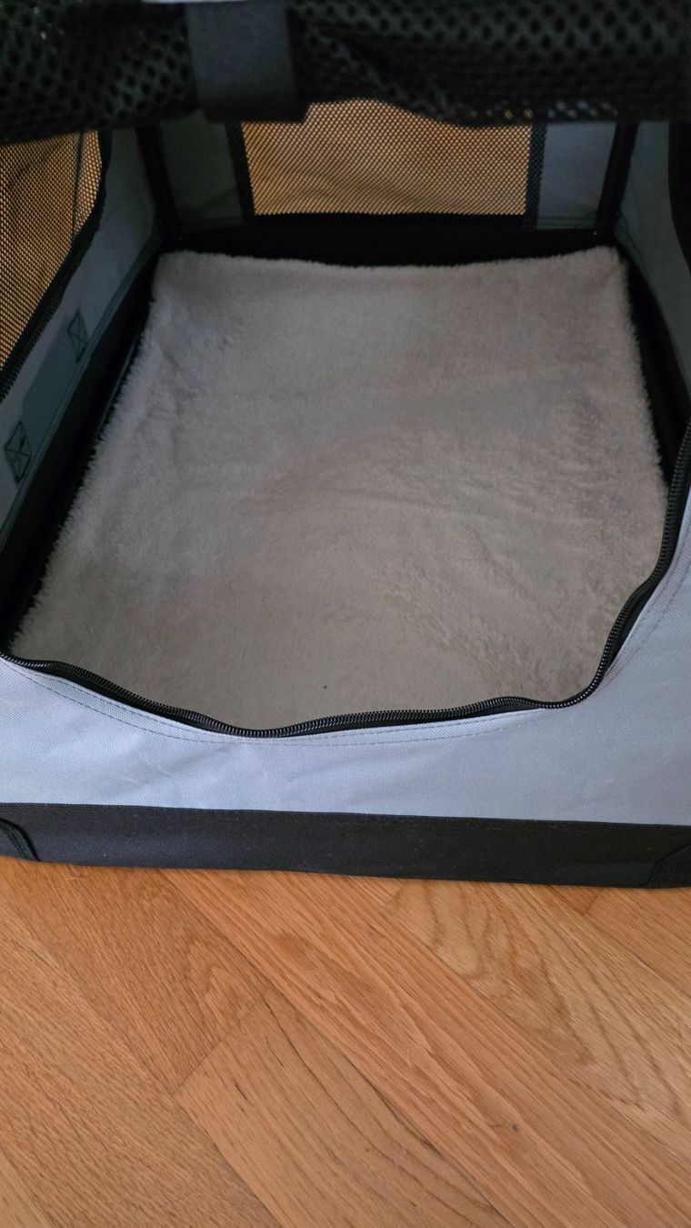 Gabbie, trasporto & Sicurezza: Transportbox Hundegewebebox Grösse L – Nuovo (secondo la descrizione) da Näfels venduto da jayjay1968 3