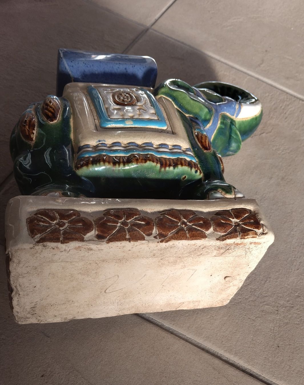 Statuette: Elefante Figur aus Keramik. – Usato da  venduto da  2