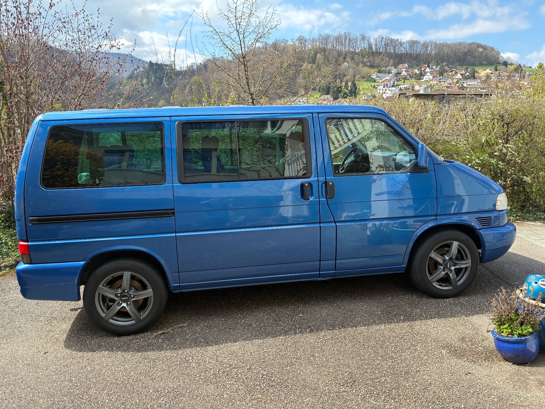 VW Veicoli da campeggio: VW T4 Multivan 2.5 TDi. 111PS – Usato da Flüh venduto da Diarmuidq 6