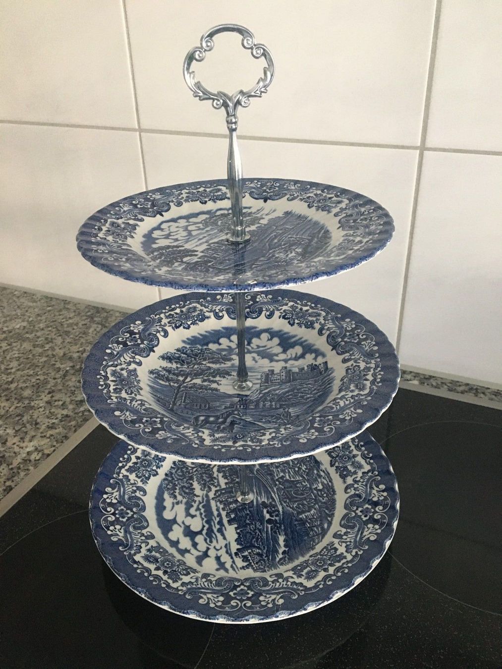 Cucine complete: Etagere in blau – Nuovo (secondo la descrizione) da Kriens venduto da cha_5yhb
