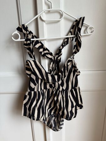 Small summer top - Zebra pattern - Zara - Size L