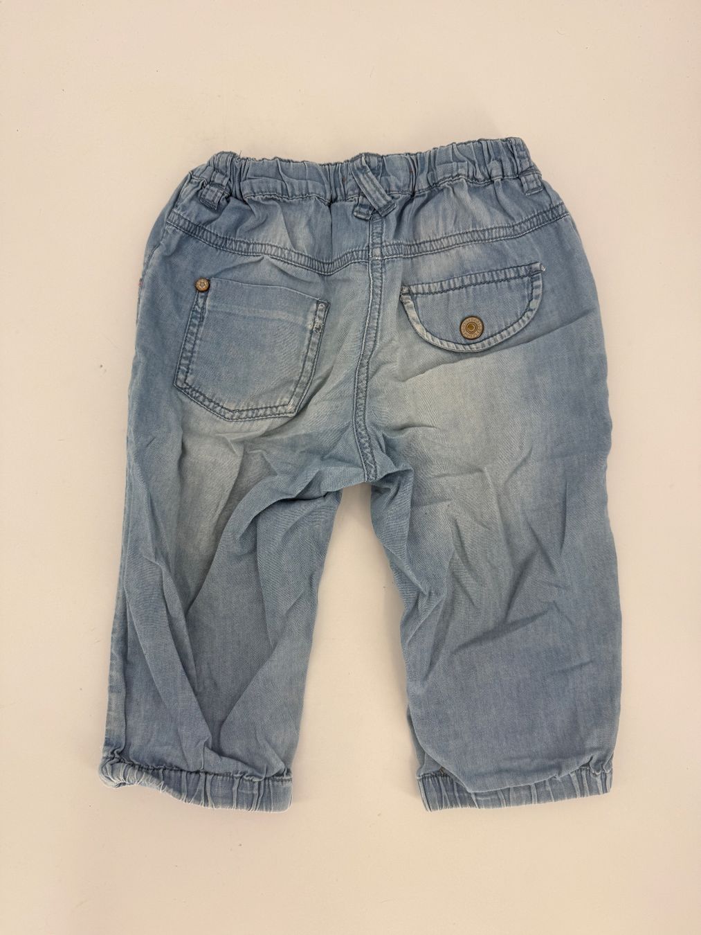 Hosen: Luftige dünne Jeans Gr. 116 von Staccato – Gebraucht aus Auenstein von moin. 1