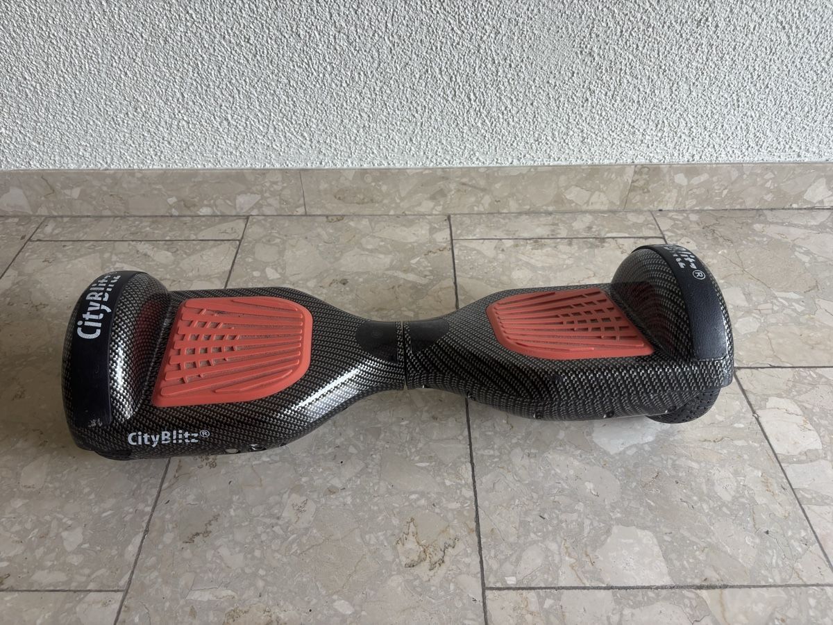 CityBlitz Hoverboard: CityBlitz Hoverboard Carbon Optik guter Zustand – Usato da steinhausen venduto da pat_nc2x