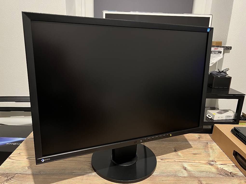 Eizo Monitore: Eizo FlexScan  EV2316W 1920x1080 – Gebraucht aus Zürich von John138