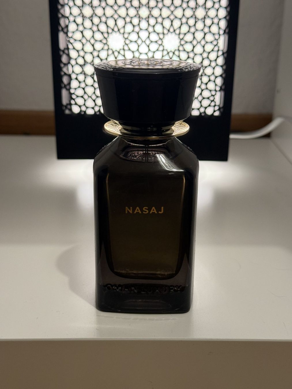 Profumi & Eau de Toilette: Oman Luxury Nasaj – décant 2 ml – Nuovo (secondo la descrizione) da Meyrin venduto da Al_Andulsi