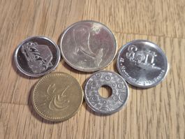 Konvolut von 5 verschiedenen Waschjeons an Fr. 1.--!