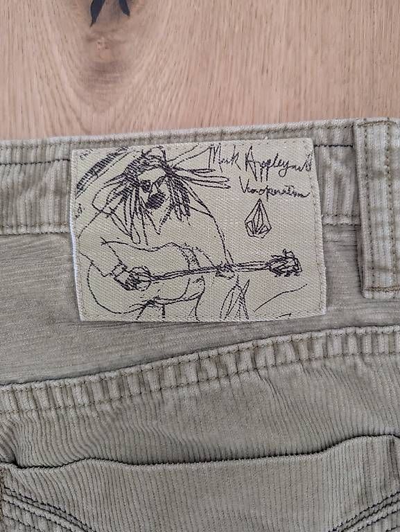 Pantalons: Volcom Cord Hose Grösse 32 – D'occasion à St. Gallen par eisor 3