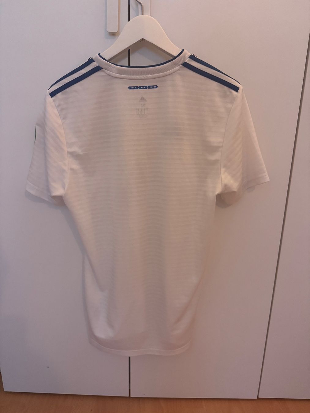 Adidas Canottiere & Pantaloni: Original Fussballtrikot Retro HSV Adidas – Usato da Luzern venduto da Patrick_Luzern9 1