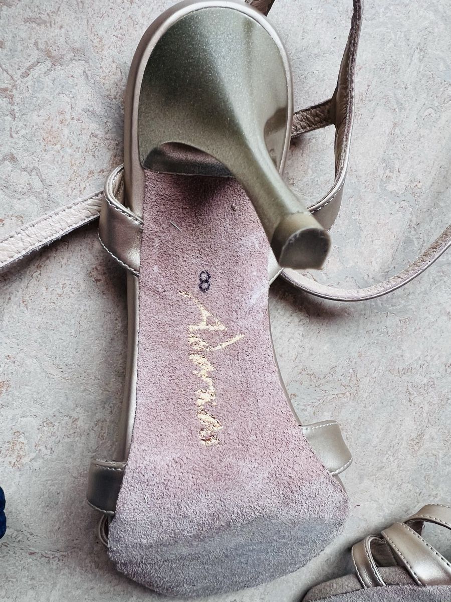 Scarpe da donna: Tangoschuhe – Nuovo (secondo la descrizione) da St. Gallen venduto da ang_7bj7 3