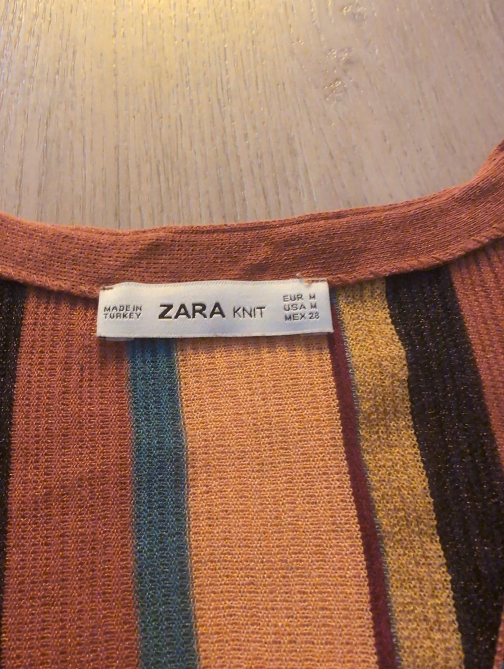 Zara Camicette: Zara Oberteil im 70er Stil – Usato da Zürich venduto da cal_2zxq 1