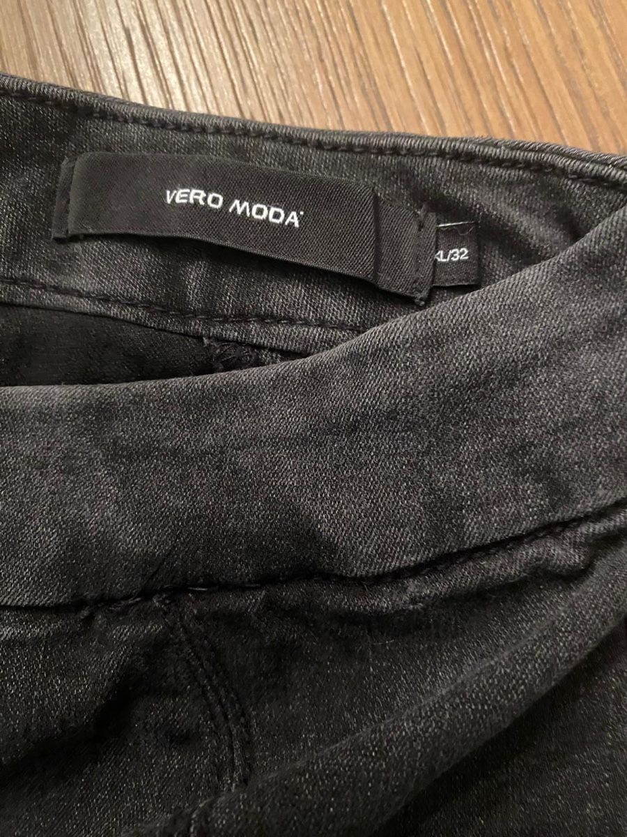 Vero Moda Jeans: Vero Moda Hose gr. 44 – Gebraucht aus Wald ZH von HIP-HOP03 1