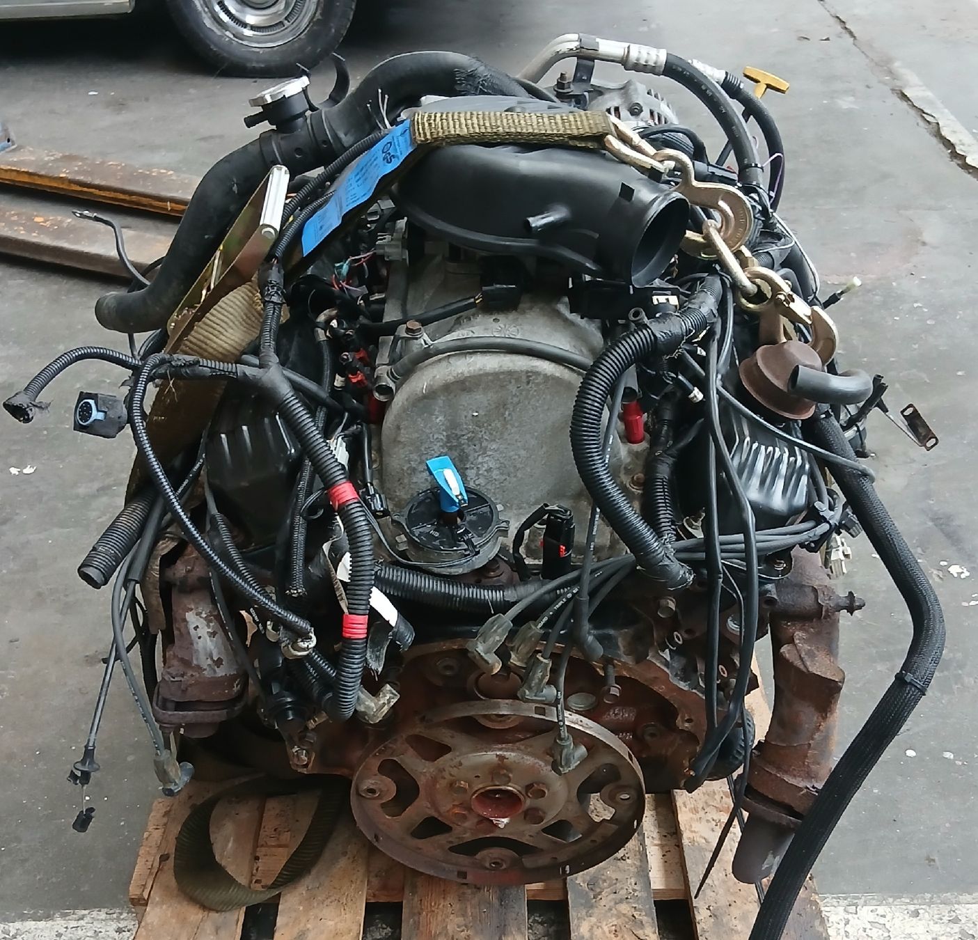 Dodge Moteurs: Moteur 5.9 Dodge Durango 1998-2003  – D'occasion à la heutte par Auto-stock 2