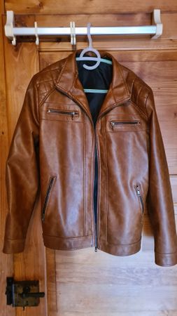 neue Kunstlederjacke