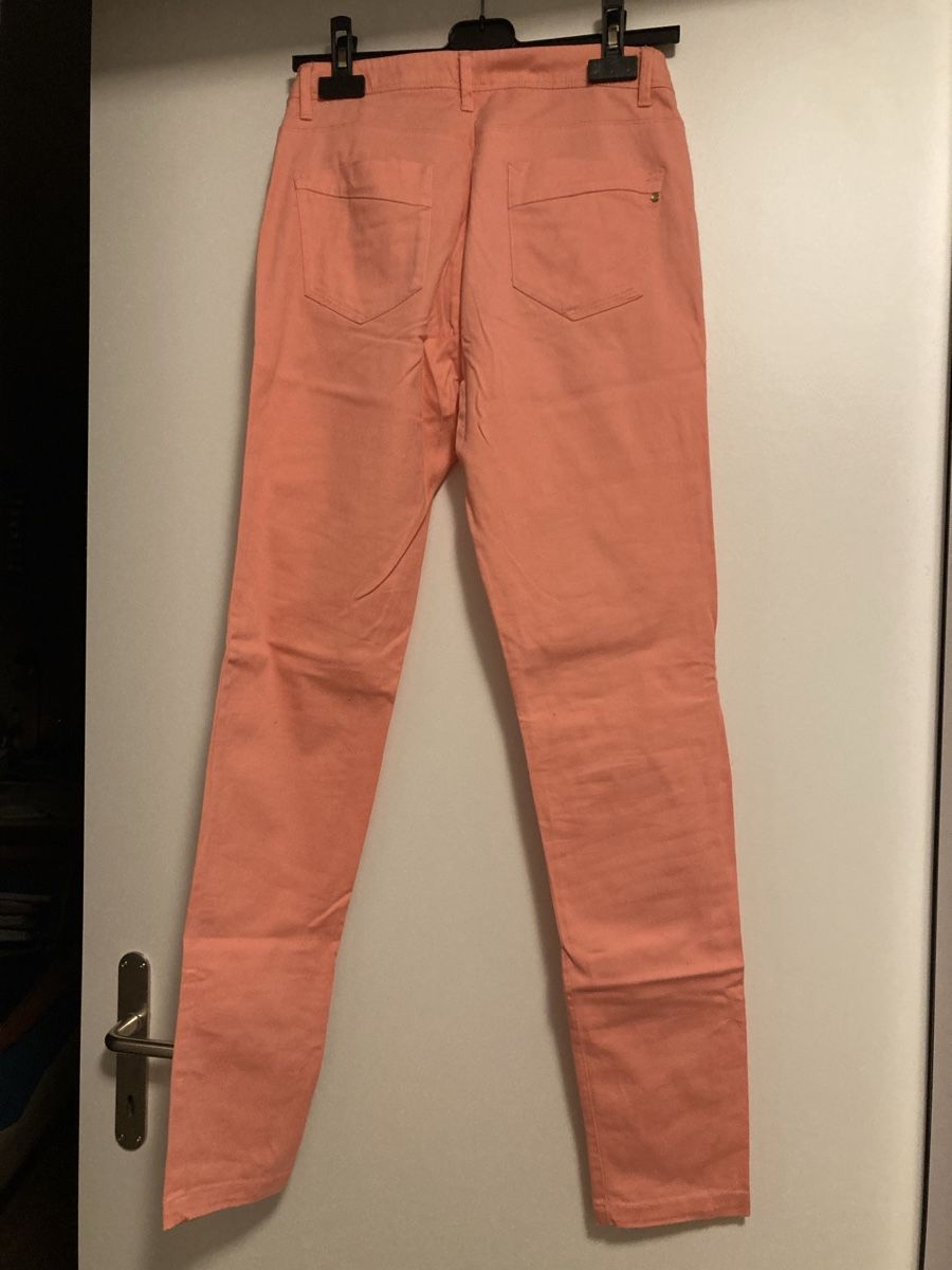 C&A Pantaloni: Damenhose rosa – Usato da Urtenen-Schönbühl venduto da alessibas 1