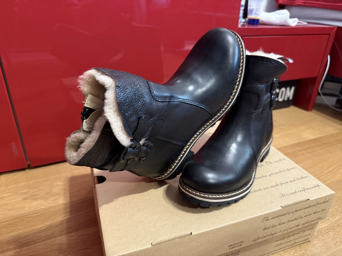 Chaussures femmes: Shepherd Lederschuhe mit Lammfell, Gr 38 Neu – Neuf avec emballage d'origine à Reinach AG par innamac 1