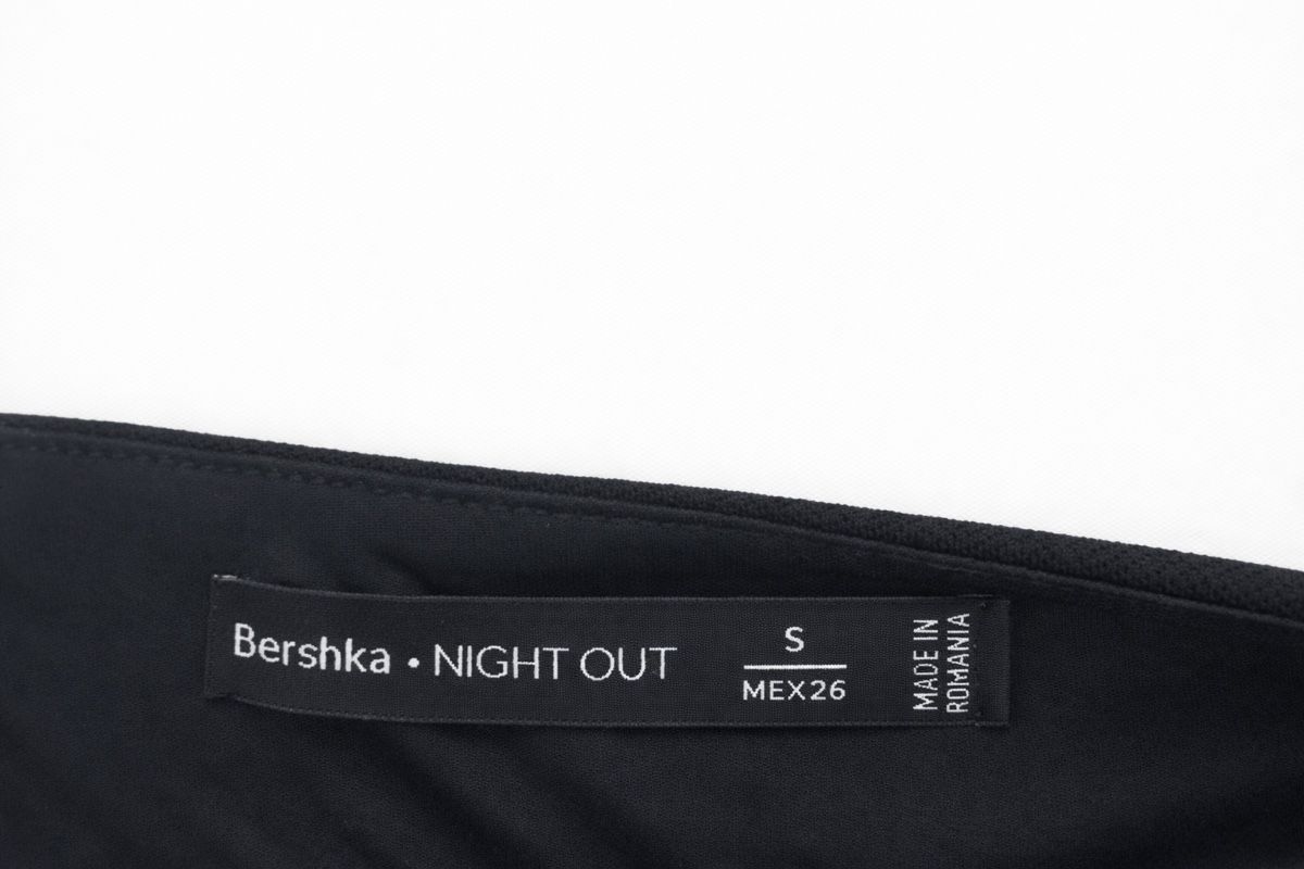 Bershka Tute: Combishort noir Bershka dos ouvert taille S – Nuovo (secondo la descrizione) da Lausanne venduto da KeNaChic 4