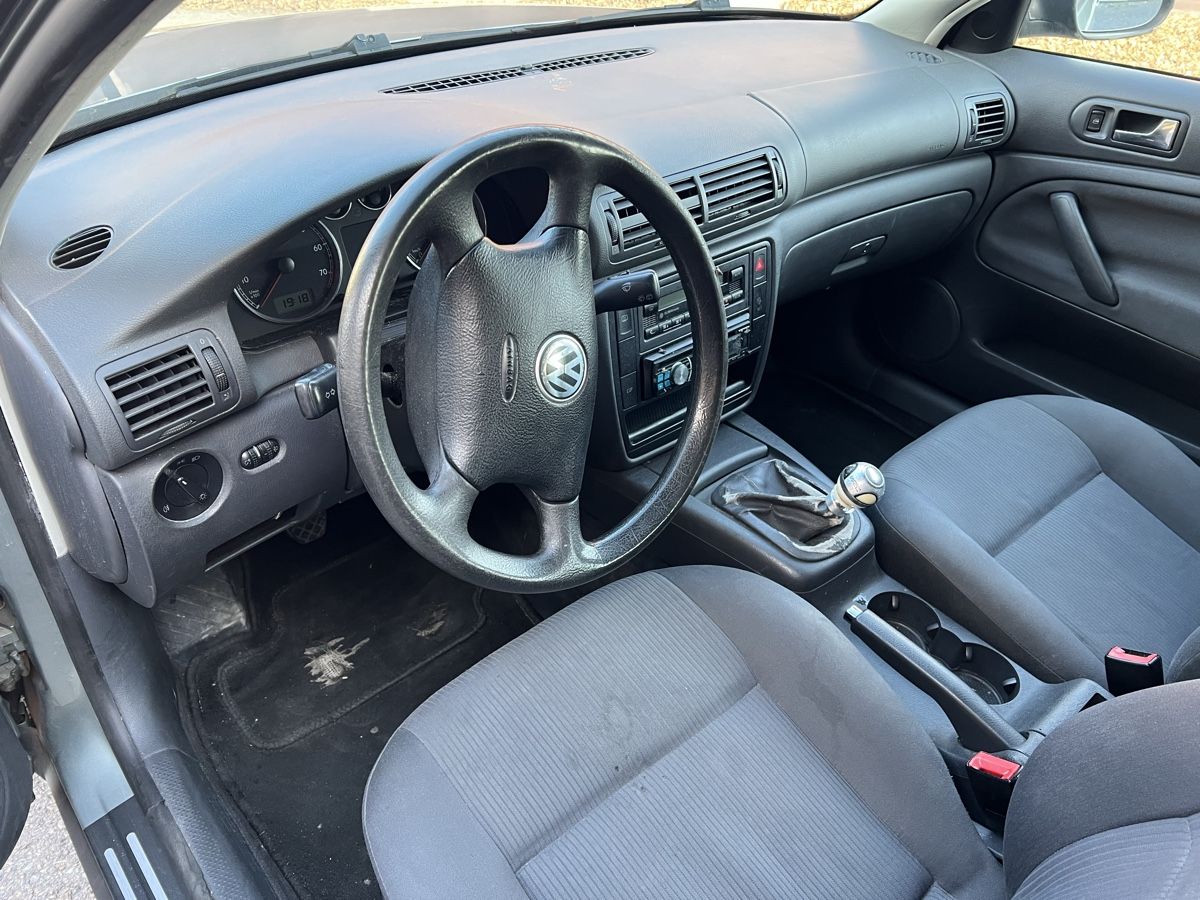 VW Automobili: VW Passat Variant 2.0 2004 - Zuverlässiges Winterauto mit 4M – Usato da Gossau SG venduto da Sombat 4