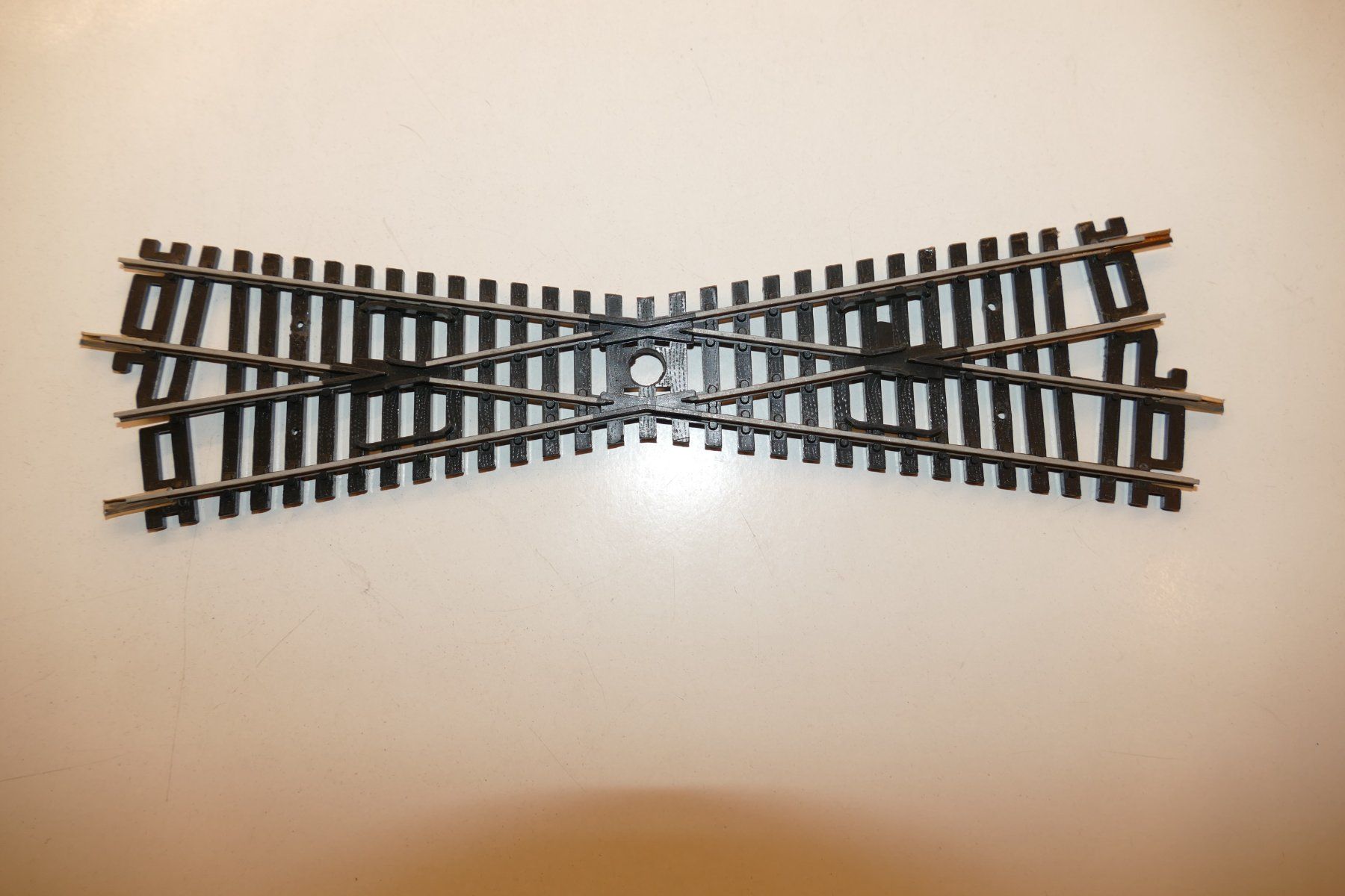 Lima Modellini di ferrovie: Lima H0: Kreuzung – Usato da Niederhasli venduto da rail-duerst