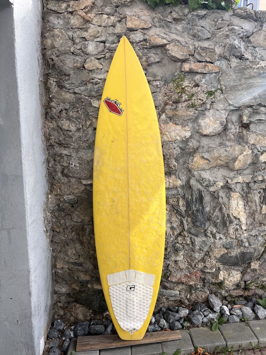 Tavole da surf e di nuoto: Surf board 6ft6 still good for some fun – Usato da Rhäzüns venduto da razzzzz