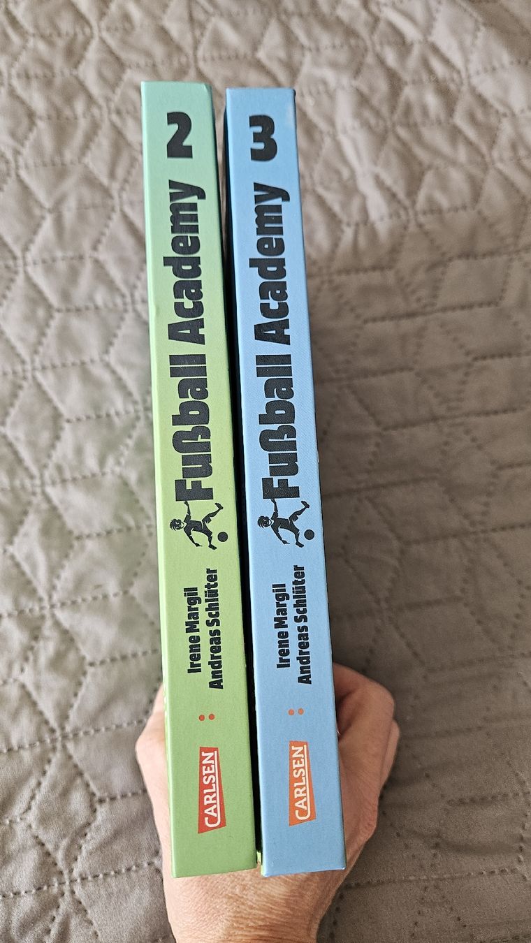 Bücher: Fussball Academy - Band 2 +3 – Neu (gemäss Beschreibung) aus Fulenbach von Sarah79 1