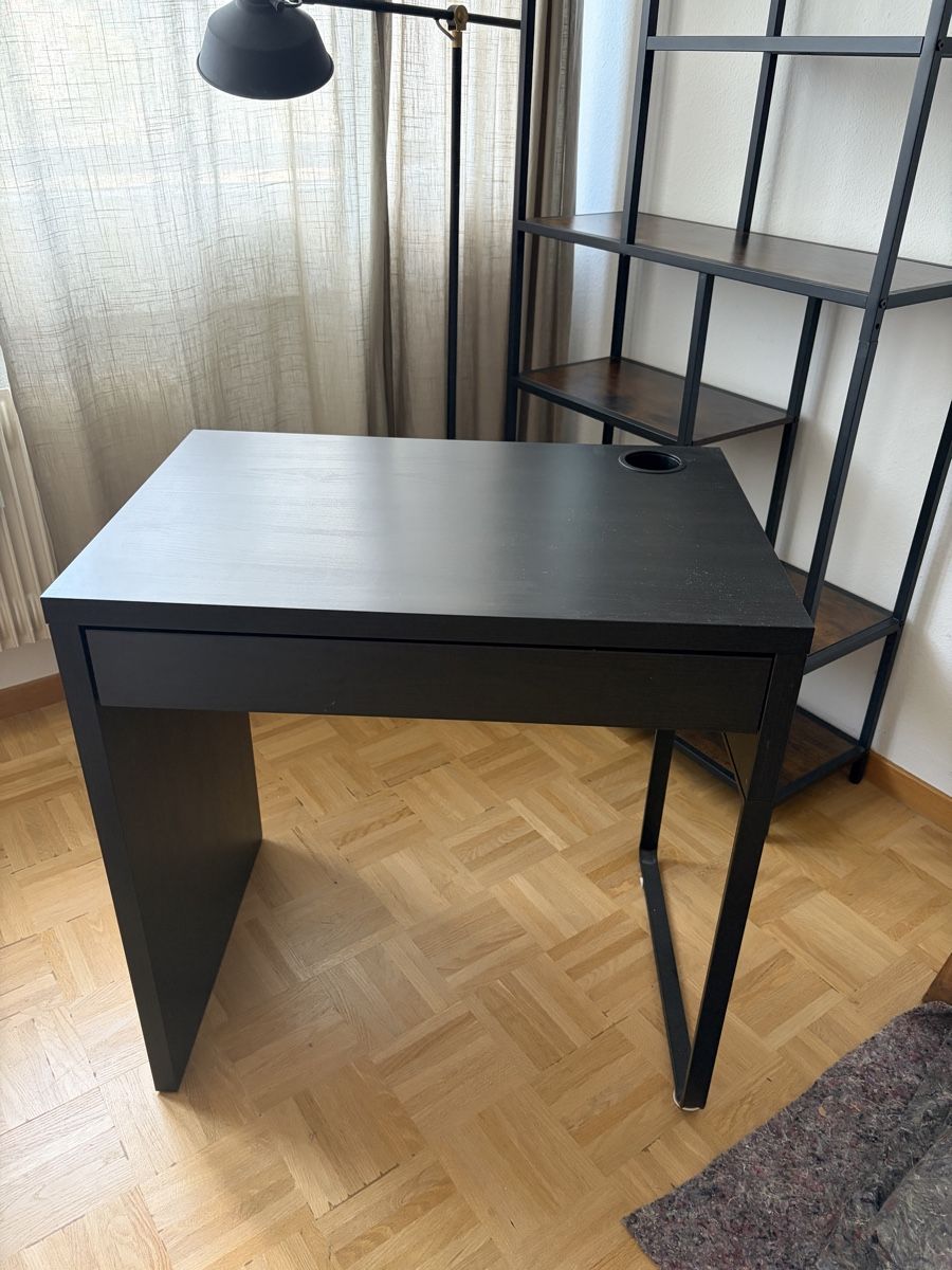 Tables: Kleiner schwarzer Tisch mit Schublade – Neuf (Voir description) à Bremgarten b. Bern par Sandy.s90