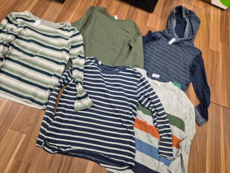 5 Sweatshirt gr 122 B2