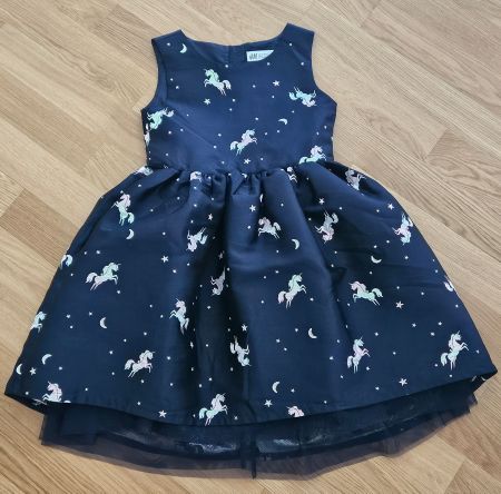 Süsses Kleid von H&M, Gr.122, neuwertig!