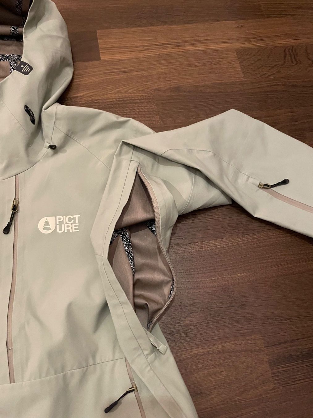 Picture Giacche: Picture Clothing 3L Jacke – Usato da Olten venduto da B3ren 3