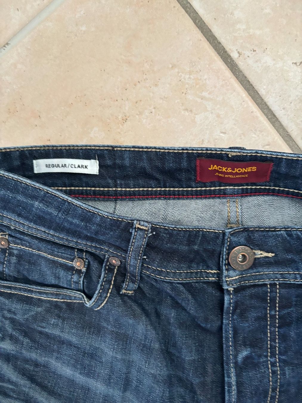 Jeans: 2 Stk. Jeans – Gebraucht aus Biel-Benken BL von Bergerr 7