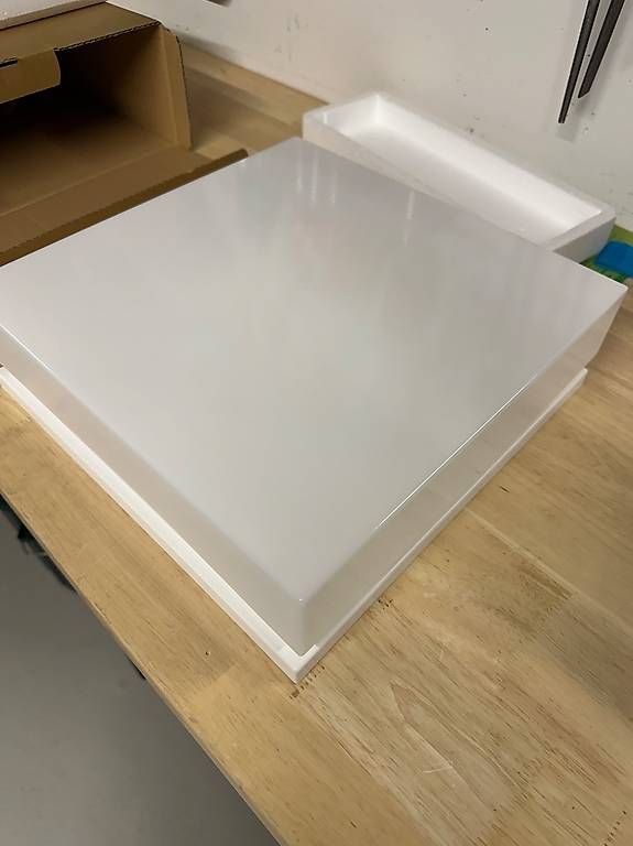 Zumtobel Kronleuchter & Deckenlampen: LED Anbauleuchte Zumtobel Perluce – Neu und originalverpackt aus Niederweningen von brwebe