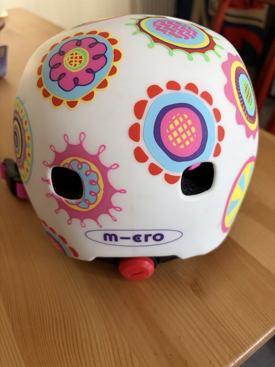 Micro Caschi: Casque Micro, motif floral taille S – Nuovo (secondo la descrizione) da Sion venduto da Nelsonkatz