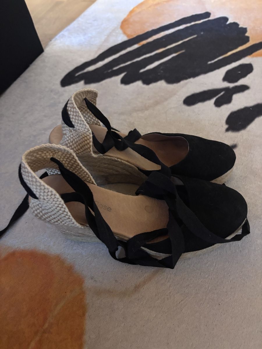 Chaussures femmes: Sandales talon – D'occasion à Saxon par Mel_b224