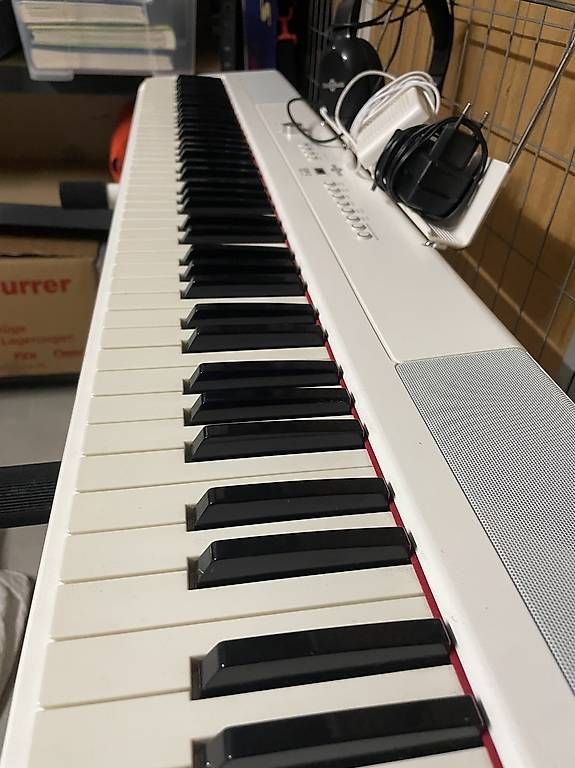 Strumenti musicali: E-Piano  – Usato da Wettingen venduto da Sinak02 2