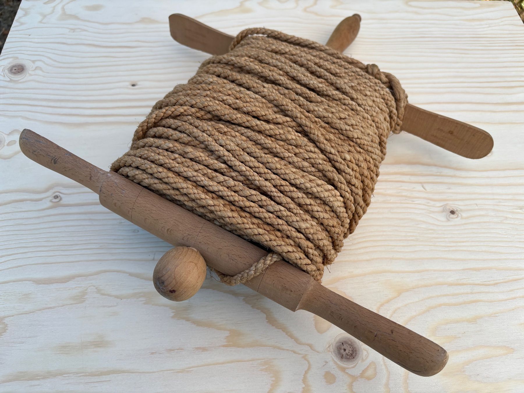 Stenditoi: alte Wäscheleine mit Holzhaspel – Usato da Feldbach venduto da Olive1 5