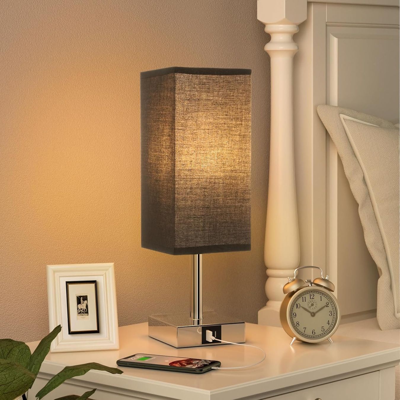 Lampade: Nachttischlampe Touch Dimmbar mit USB A+Typ-C-Anschlüssen – Nuovo e nell'imballaggio originale da Nuglar venduto da SaleRitter 3