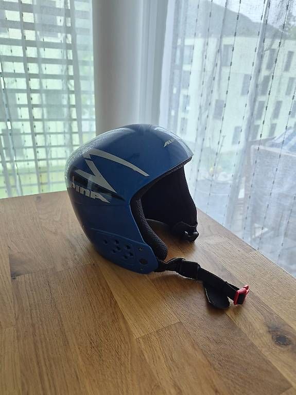 Caschi: Casque ski/bob/luge taille 48-50cm – Usato da Corgémont venduto da airmath 1