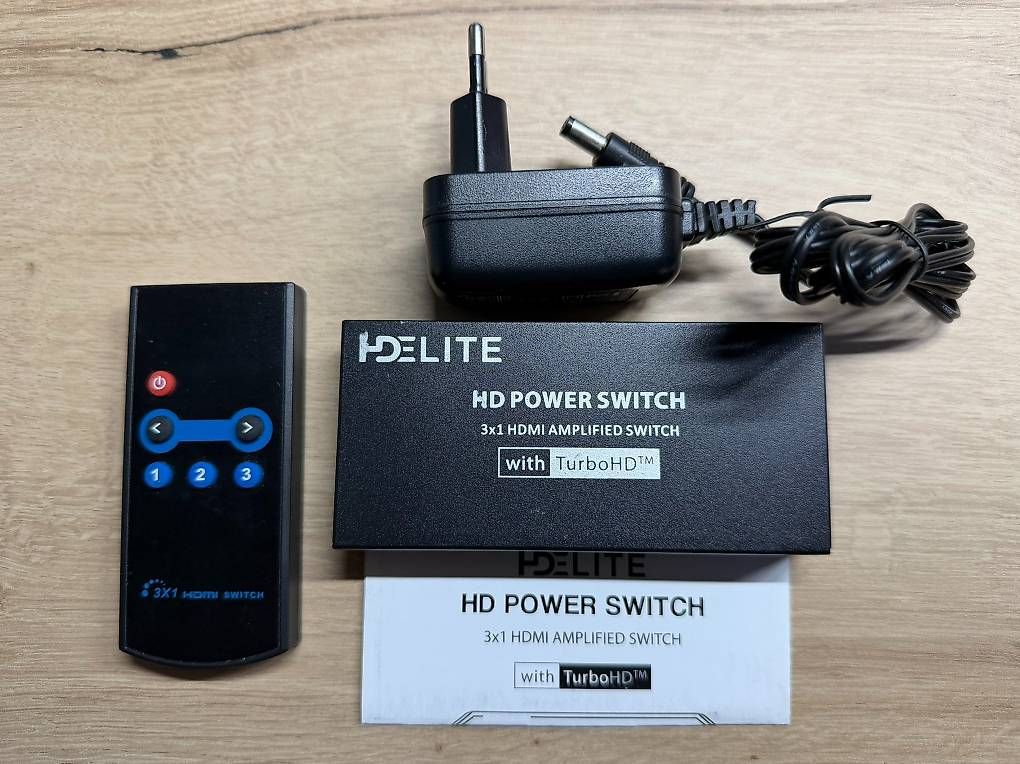 Hub & Switch: Commutateur HDMI HDélite 3x1 avec télécommande – Usato da Petit-Lancy venduto da acetik