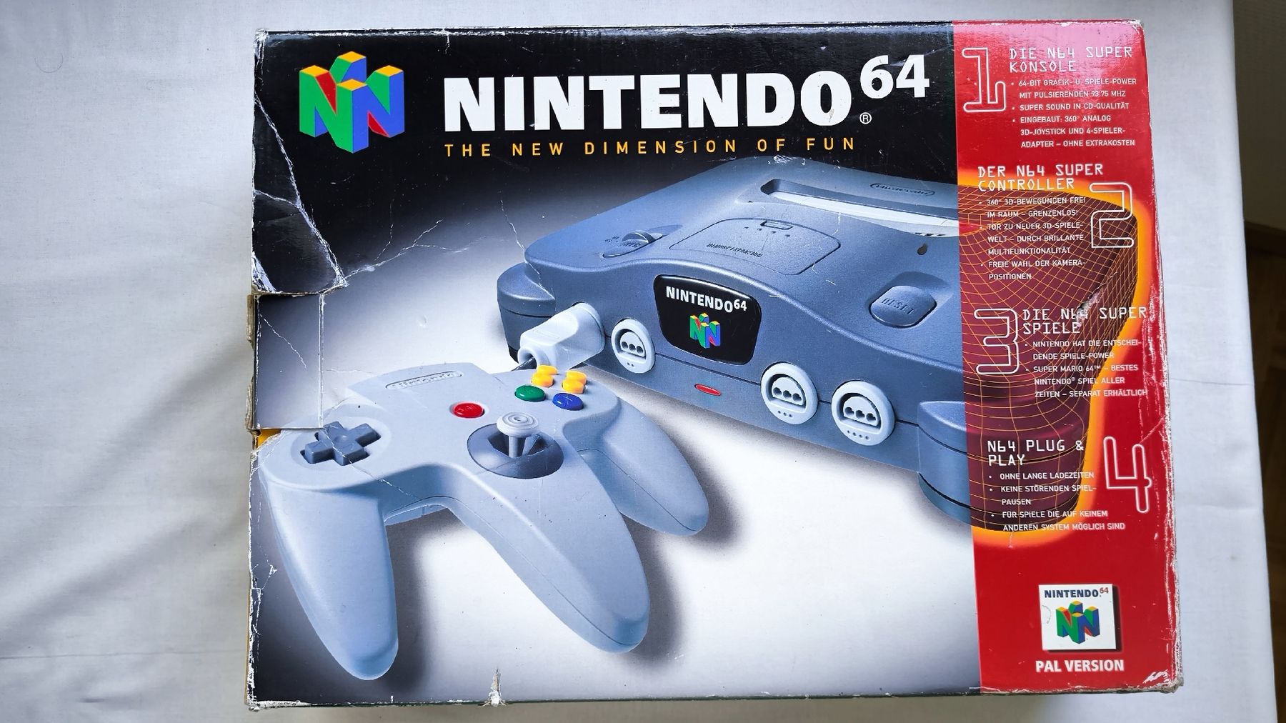 Nintendo Console: Console Nintendo 64 OVP + Super Mario World – Usato da St-Prex venduto da Deetouch 1
