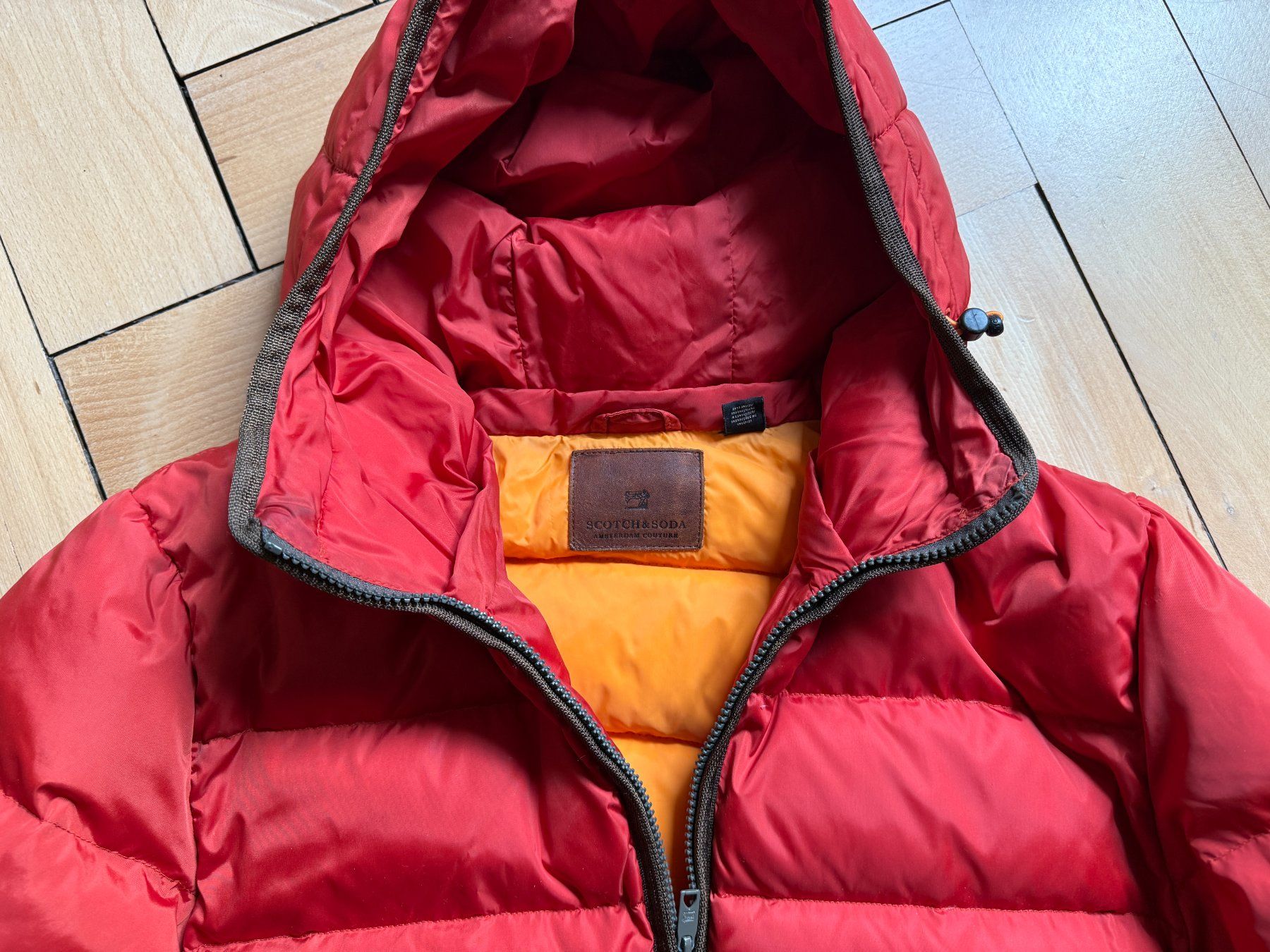 Maison Scotch Giacche: SCOTCH & SODA - Daunenjacke rot M – Usato da Zürich venduto da Diazaio 2