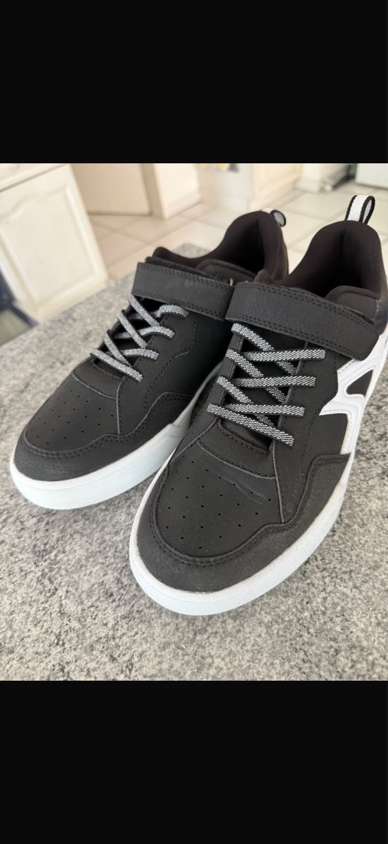 Dosenbach Scarpe per ragazzi: Tolle turnschuhe gr 41 NEU – Nuovo (secondo la descrizione) da St. Gallen venduto da GTI713