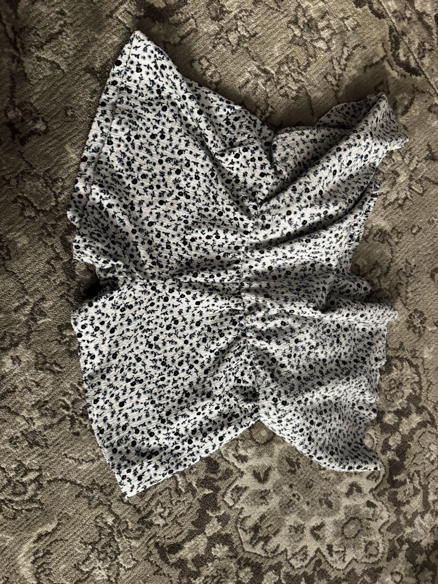 H&M Jupes: Mini Rock Blumen – D'occasion à Schaan par kri_tsw8 3