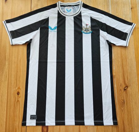 Newcastle United FC Trikot NEU Castore Grösse L The Magpies