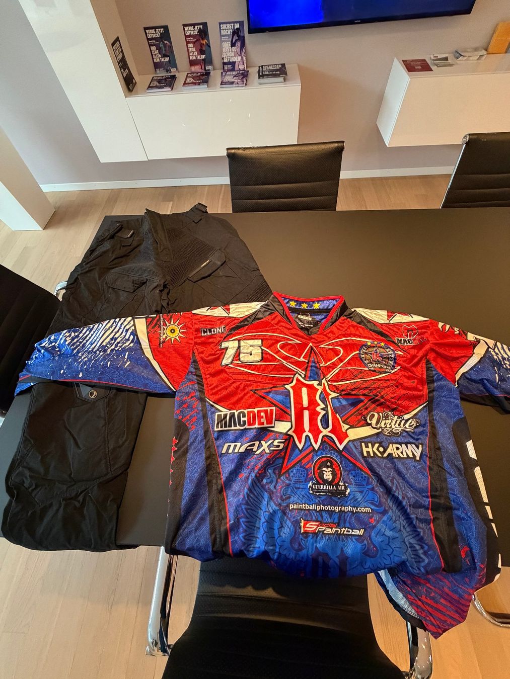 Lotti di vestiti: Paintball Outfit Set - DYE TACTICAL + MACDEV – Usato da Winterthur venduto da Thorben
