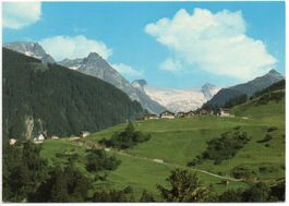 MOMPÉ-MEDEL bei Disentis, gegen dem Medelser Gletscher