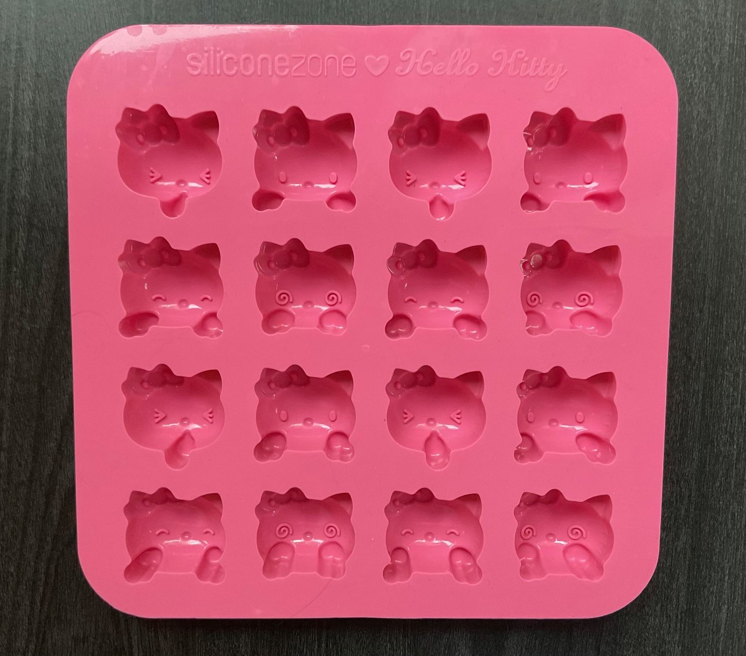 Hello Kitty Backformen: Hello Kitty Chocolate Mold – Gebraucht aus Meilen von Oeelio 1